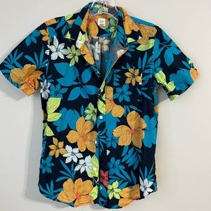 Hawaiian inspired boy Shirt from GAP